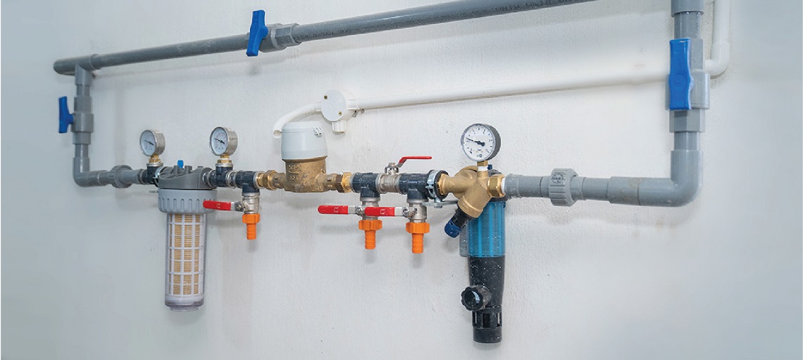 Proven water connection unit by  Big Dutchman.